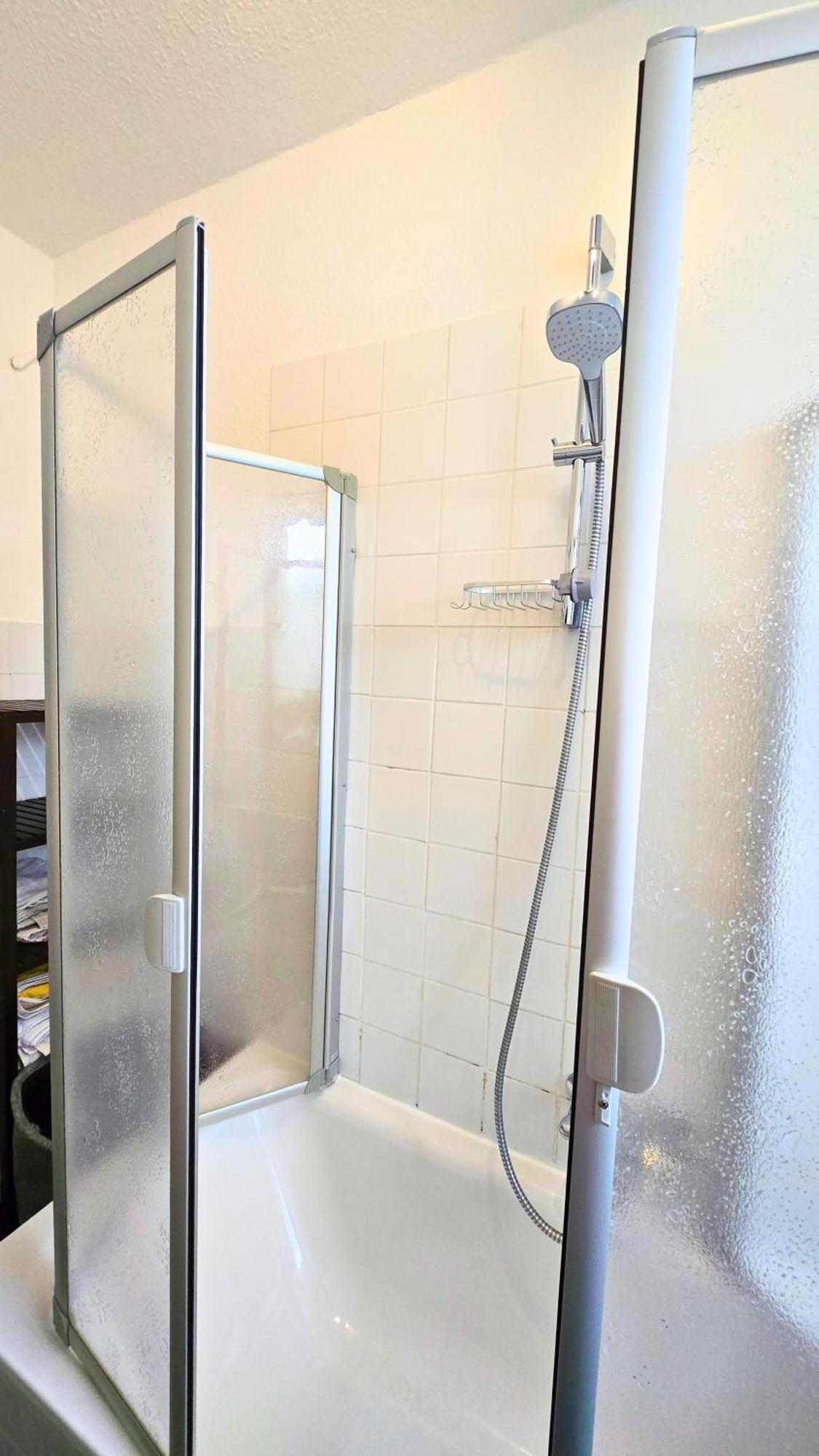 Beautiful Cozy 1-Room Apartment, Near Rhine Düsseldorf Exterior foto
